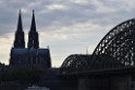 PSpringt kein Suizid Brueckenspringer Koeln Hohenzollernbruecke P055